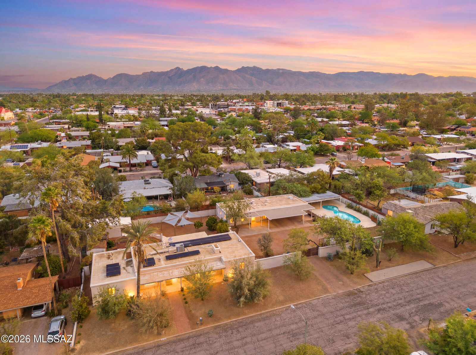 Property Photo:  2817 E Croyden Street  AZ 85716 