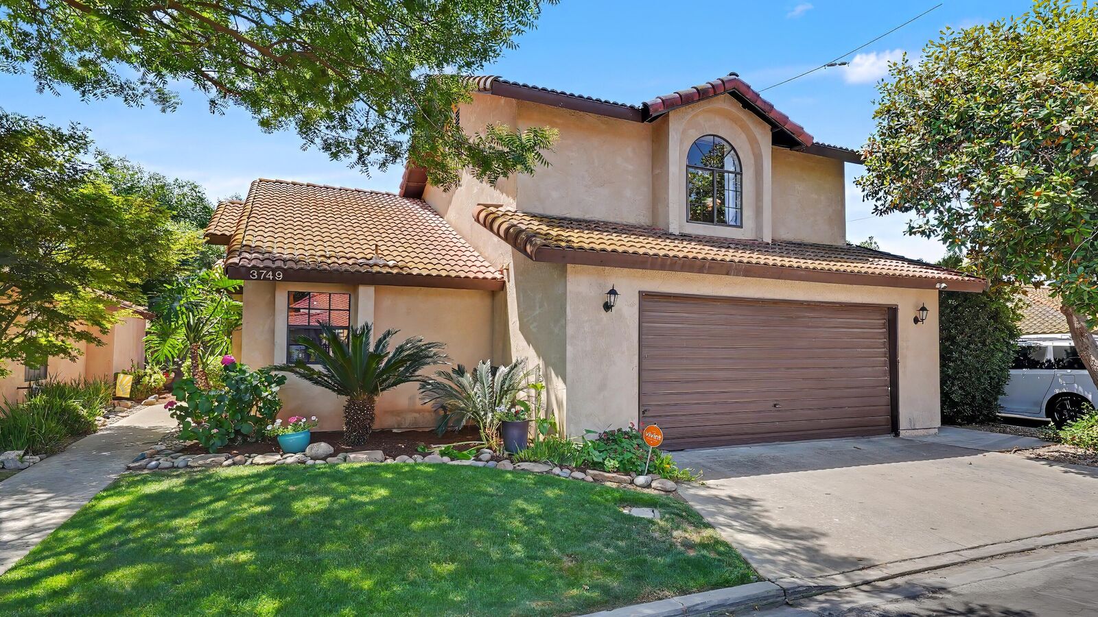 Property Photo:  3749 W Damsen Avenue  CA 93291 