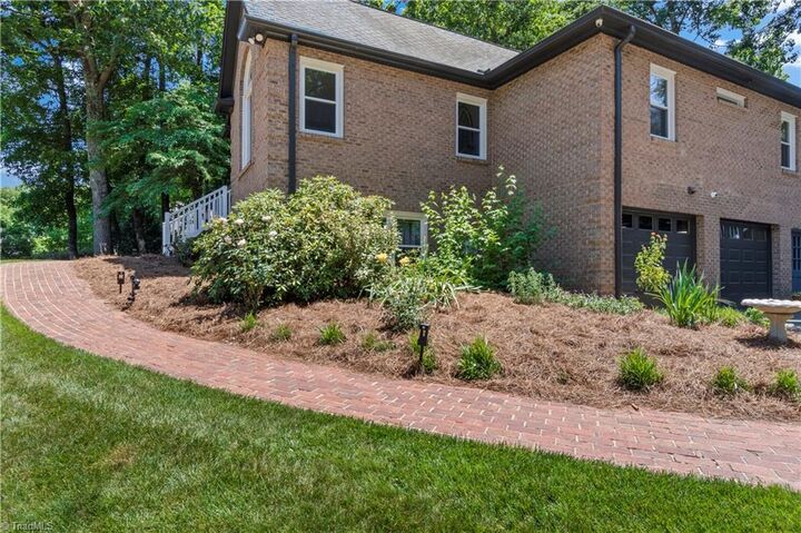 Property Photo:  200 Worthland Court  NC 27103 