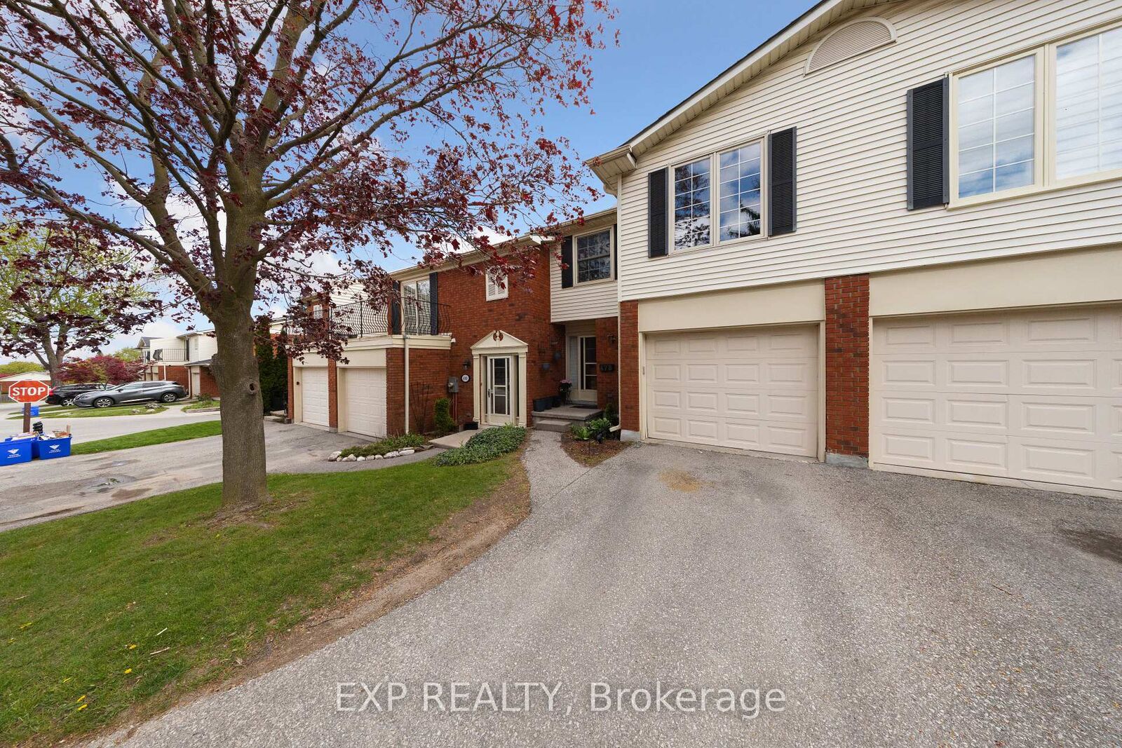 Property Photo: 478 Wilkins Street E 66 ON N6C 5B2