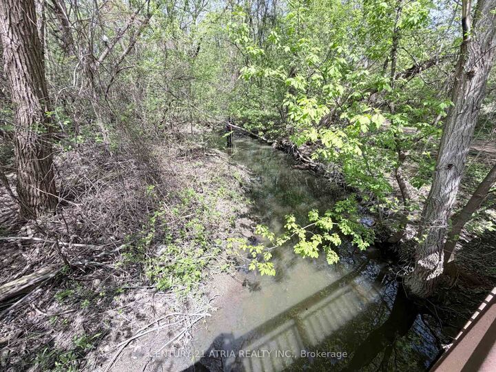 Property Photo: 118 May Avenue ON L4C 3S6