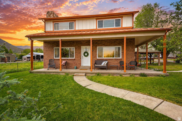 Property Photo:  360 W 200 N  UT 84049 