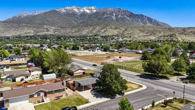 Property Photo:  385 E 1000 N  UT 84057 