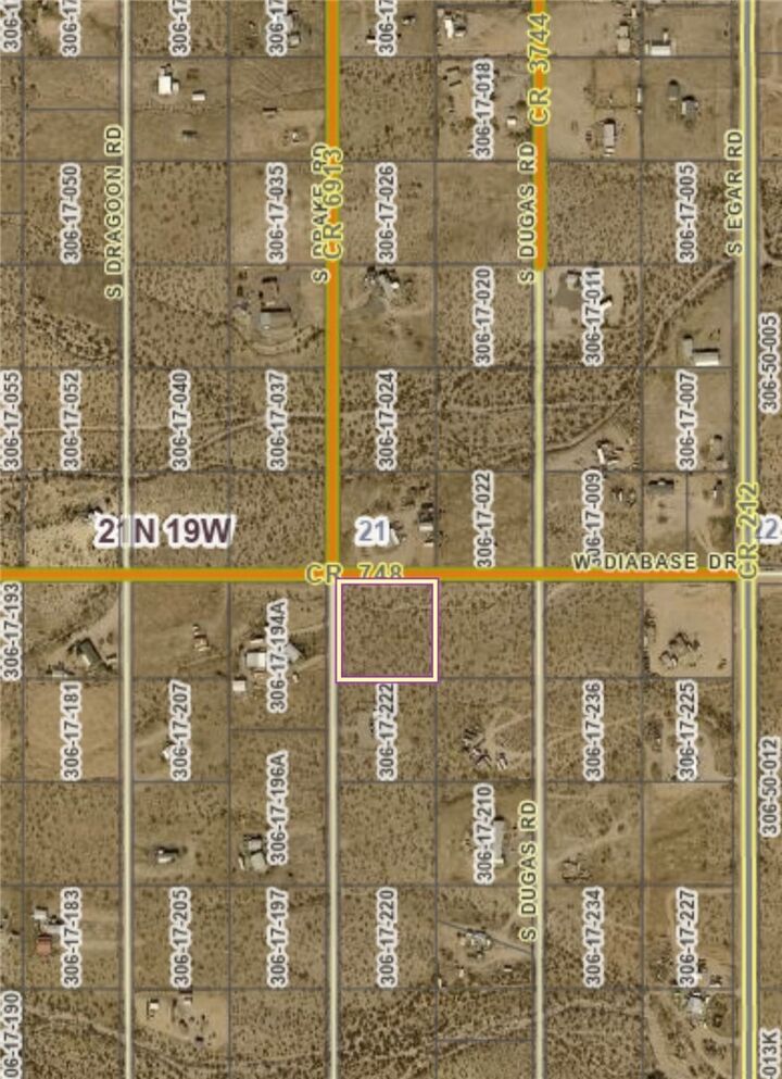 Property Photo: 306-17-223C W Diabase Drive AZ 86413