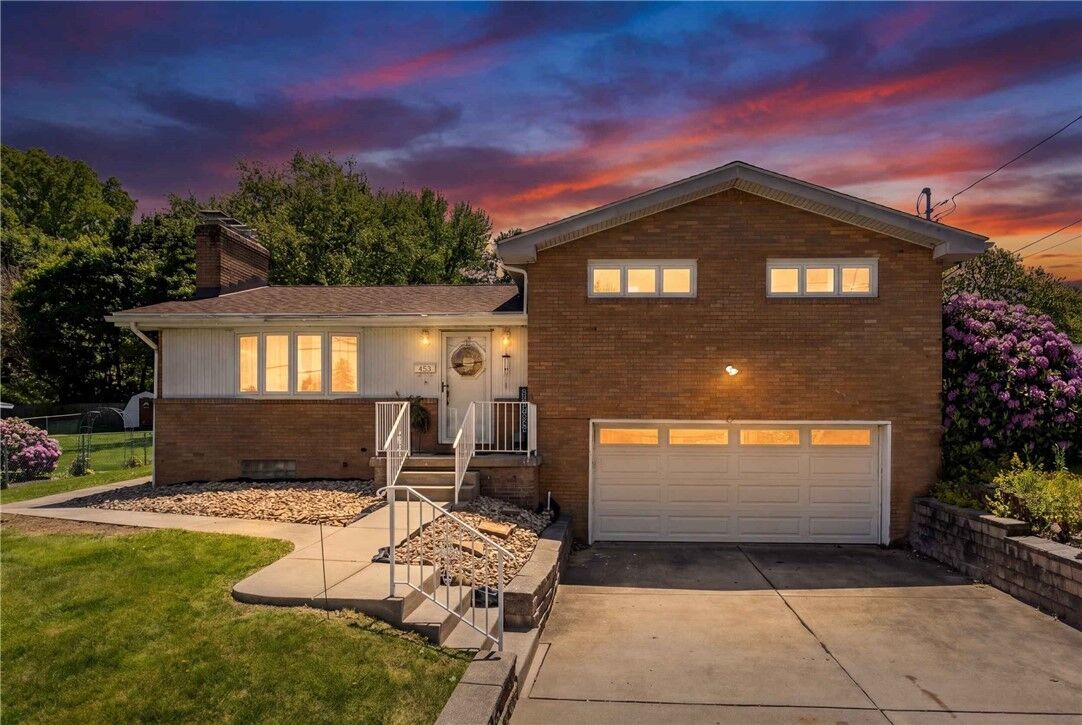 Property Photo:  103 Manchester Dr  PA 15642 