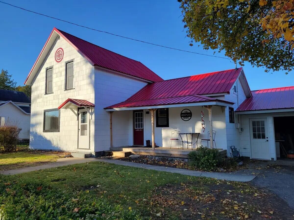 Property Photo: 324 Cleveland Avenue MI 49721