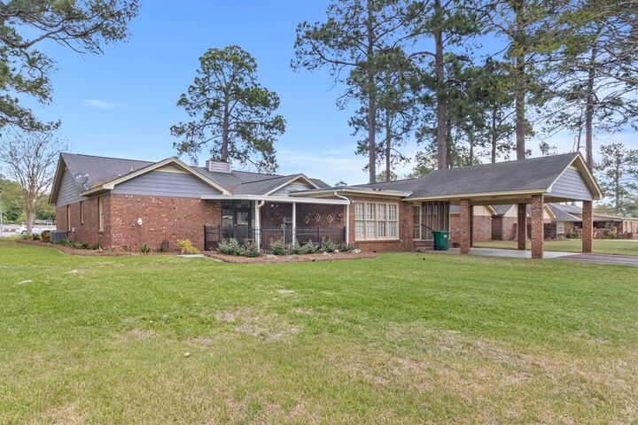 Property Photo: 2304-B Tuxedo Lane GA 31707