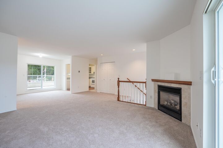 Property Photo: 5610 Trail Avenue 18 BC V7Z 0H8