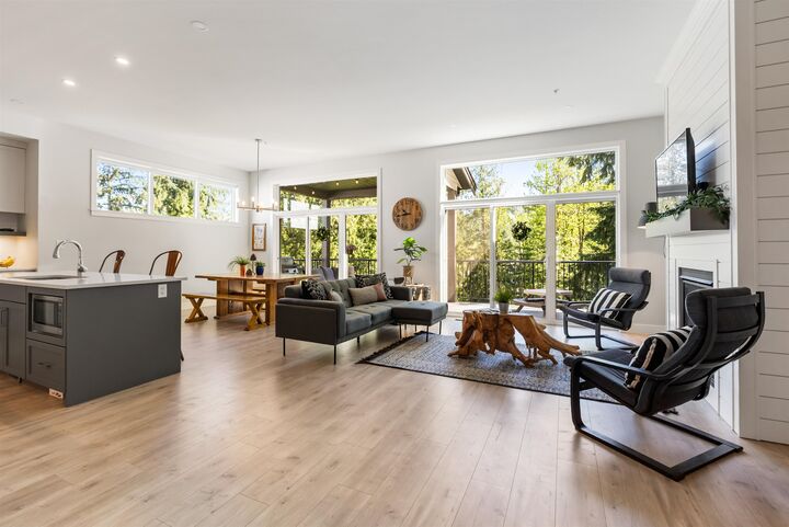 Property Photo: 50249 Luna Place A BC V4Z 0E1