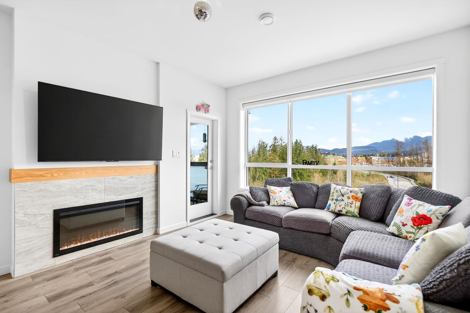 Property Photo:  11641 227 Street 417  BC V2X 9J6 