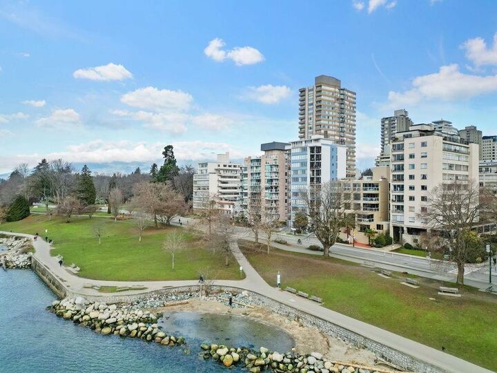 Property Photo:  2015 Beach Avenue 401  BC V6G 1Z3 