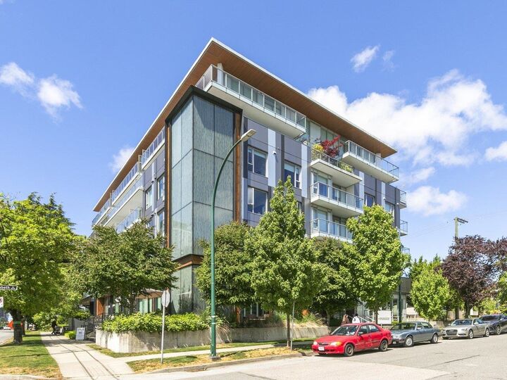 5693 Elizabeth Street 402 — photo 1
