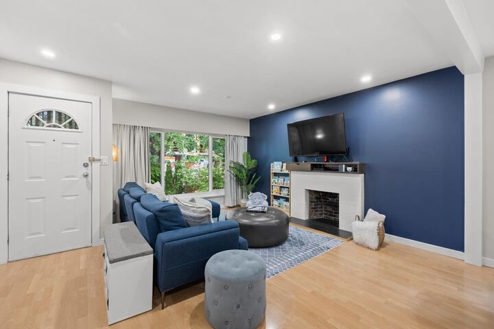 Property Photo:  2036 E Broadway  BC V5N 1W7 