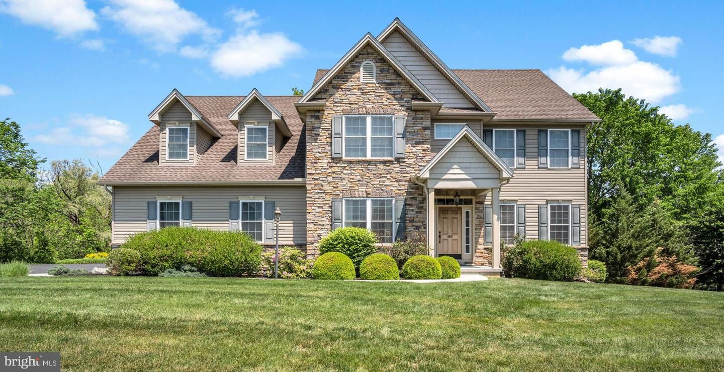 Property Photo:  1915 Osprey Circle  PA 17050 