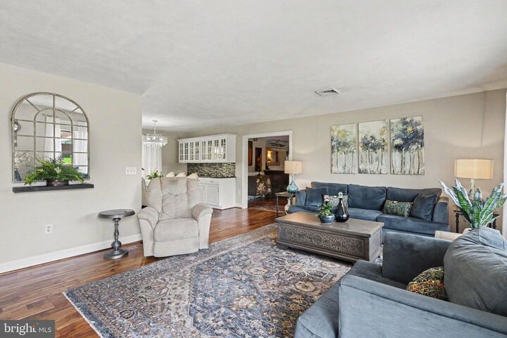 Property Photo: 5 Jan Dale Avenue PA 17003