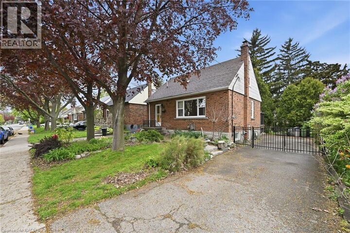 Property Photo:  40 East 35th Street  ON L8V 3X8 