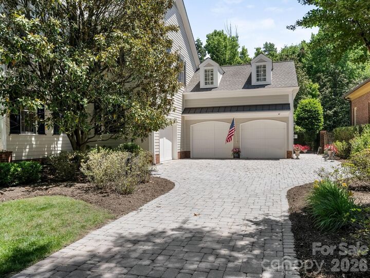 Property Photo:  9146 Heydon Hall Circle  NC 28210 