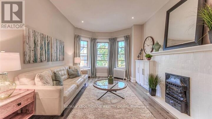 Property Photo:  133 Markland Street  ON L8P 2K3 