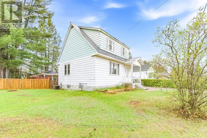 Property Photo:  40 Church Street  ON K0J 1J0 