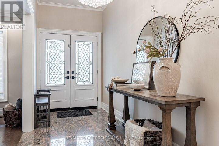 Property Photo: 182 Gracefield Avenue ON M6L 1L8