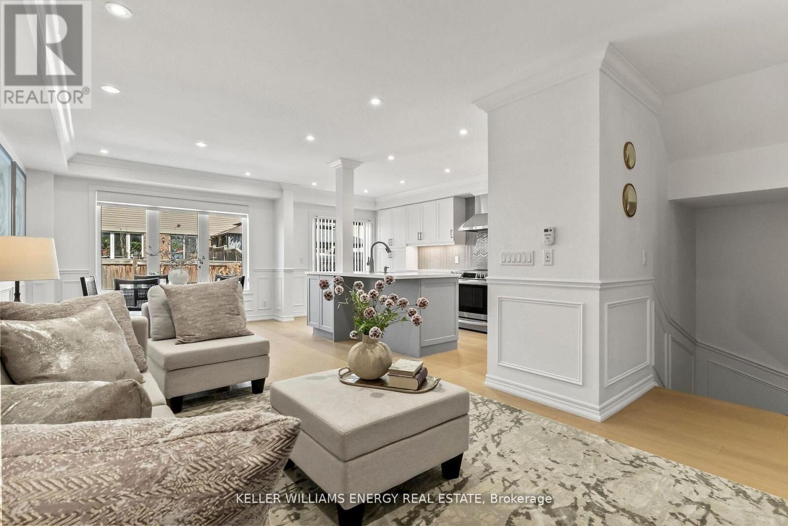 Property Photo:  33 Tabaret Crescent  ON L1L 0G5 