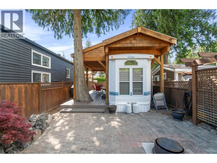 Property Photo: 1131 Pine Grove Road 48 BC V0E 1M5