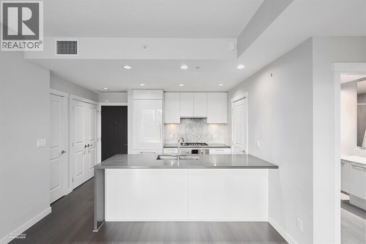 Property Photo:  5638 Birney Avenue 203  BC V6S 0H8 