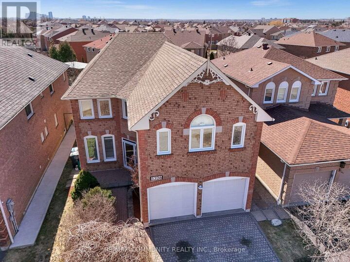 Property Photo:  5326 Segriff Drive  ON L5V 1N9 
