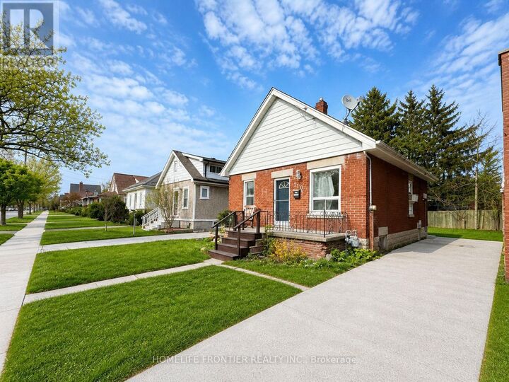 Property Photo: 110 St Julien Street ON N5Z 2M7