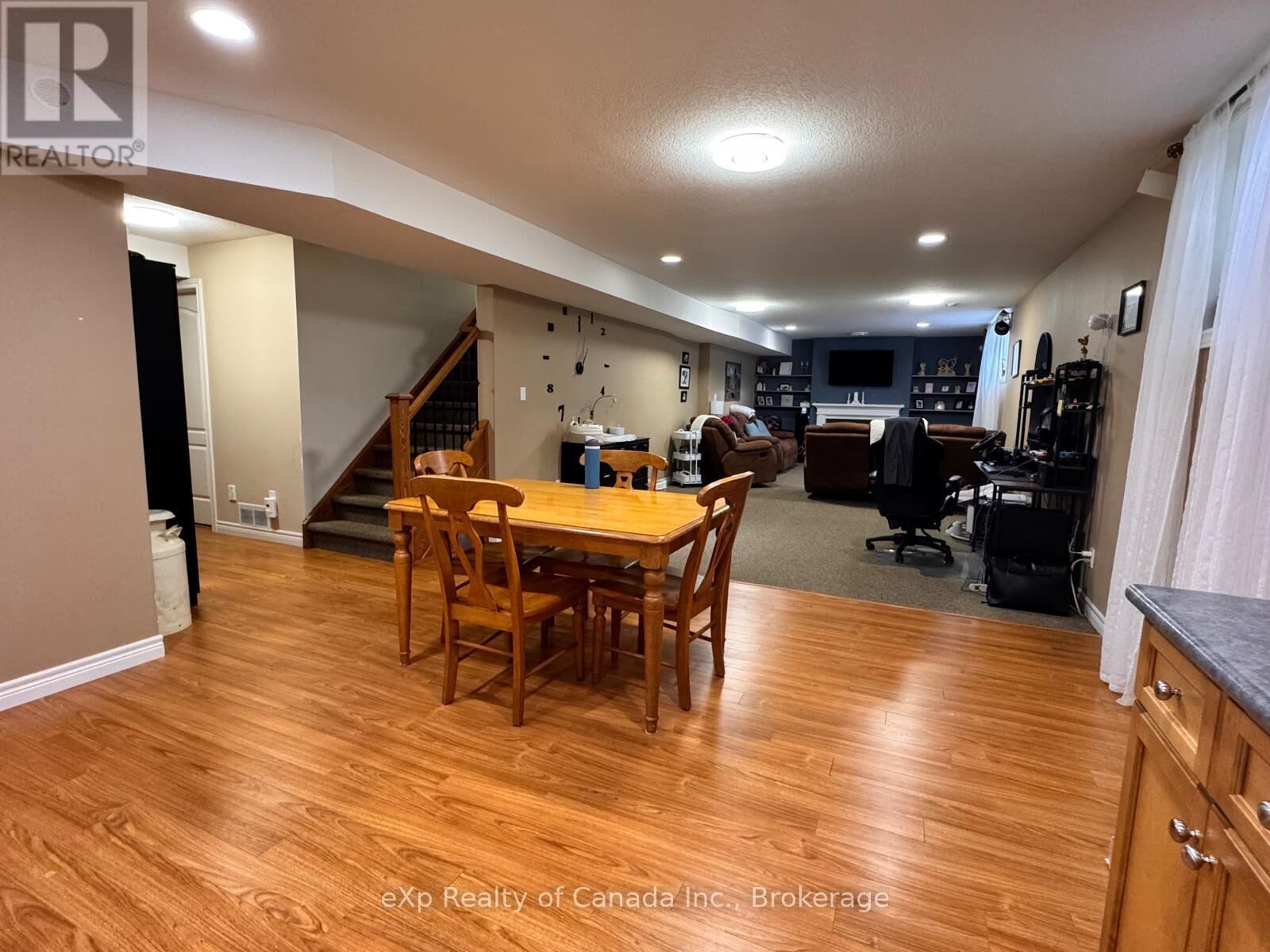 Property Photo: 2 Owen Street ON N5C 4H3
