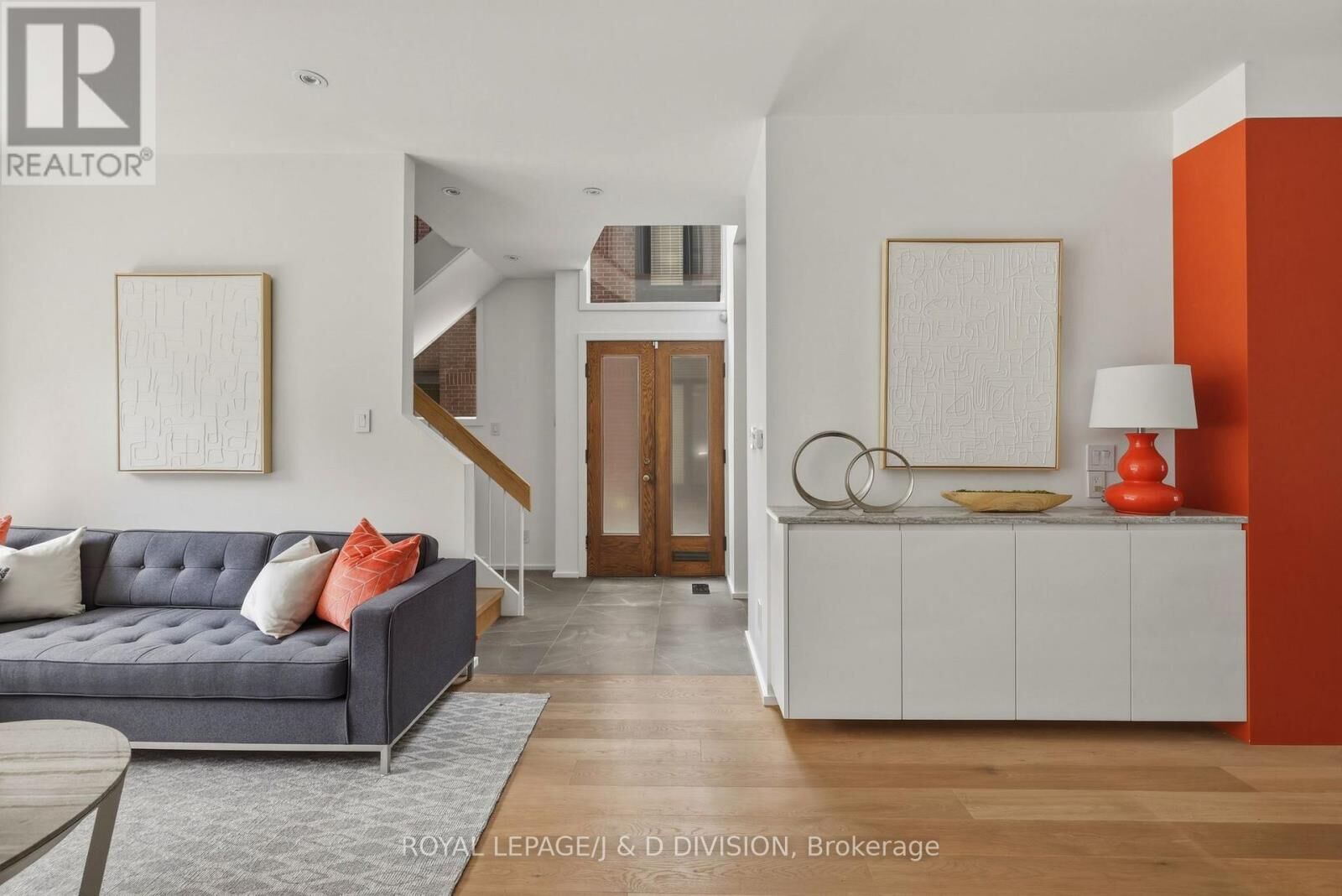 Property Photo:  11C Tranby Avenue  ON M5R 1N4 