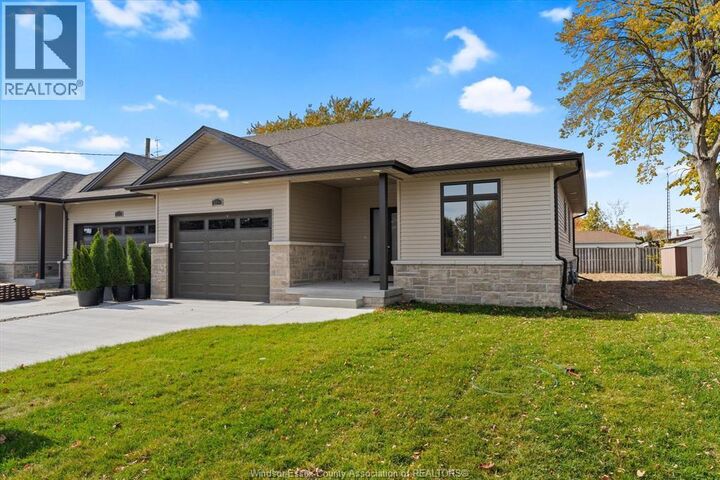 Property Photo: 332 Victoria Avenue ON N9V 1M5