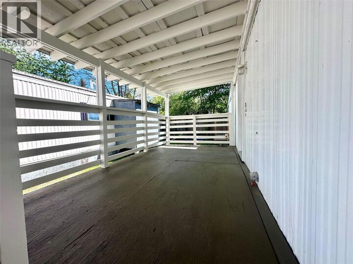 Property Photo: 1101 Columbia Avenue 15 BC V1N 1H6