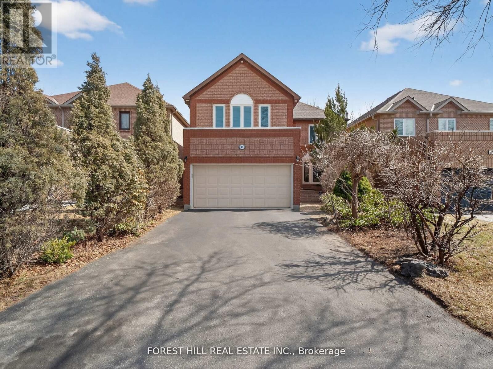 Property Photo:  43 Rockwood Crescent  ON L4J 7T2 
