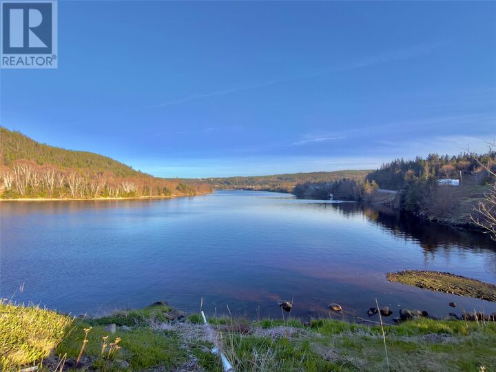 Property Photo:  2 Cabot Road North  NL A0E 2P0 