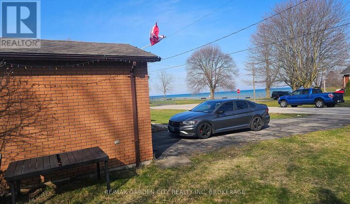 Property Photo: 49 Whittaker Avenue ON L3M 3J3