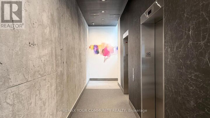 Property Photo:  388 Richmond Street West 913  ON M5V 3P1 