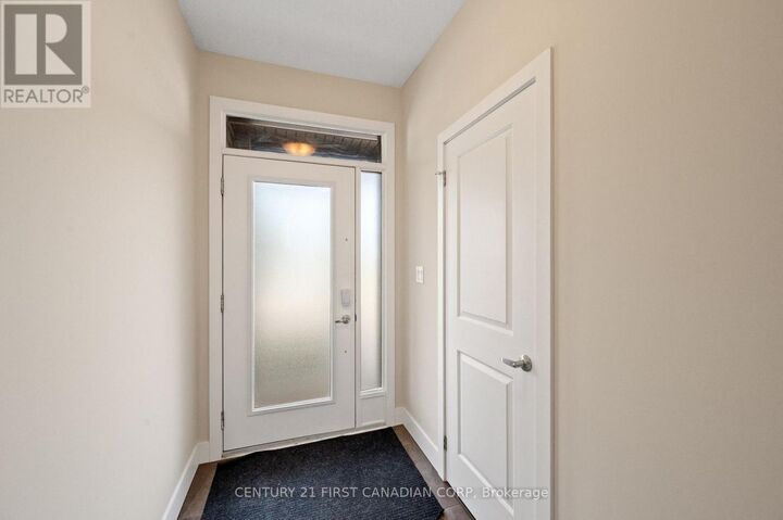 Property Photo:  1960 Dalmagarry Road 195  ON N6G 0T8 