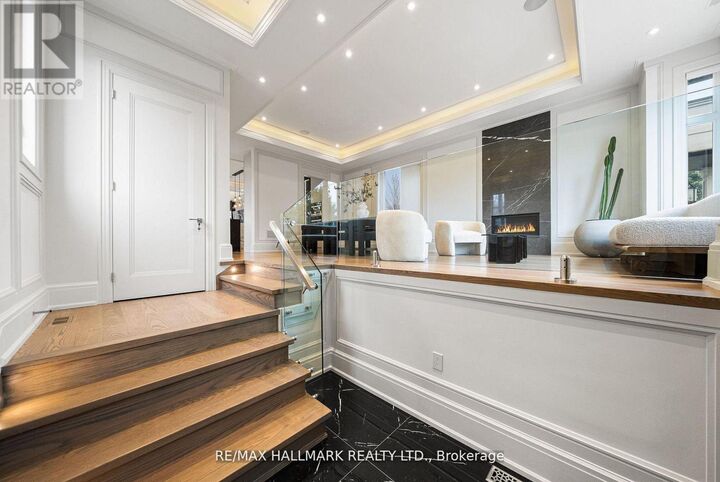 Property Photo: 210 Horsham Avenue ON M2N 2A5