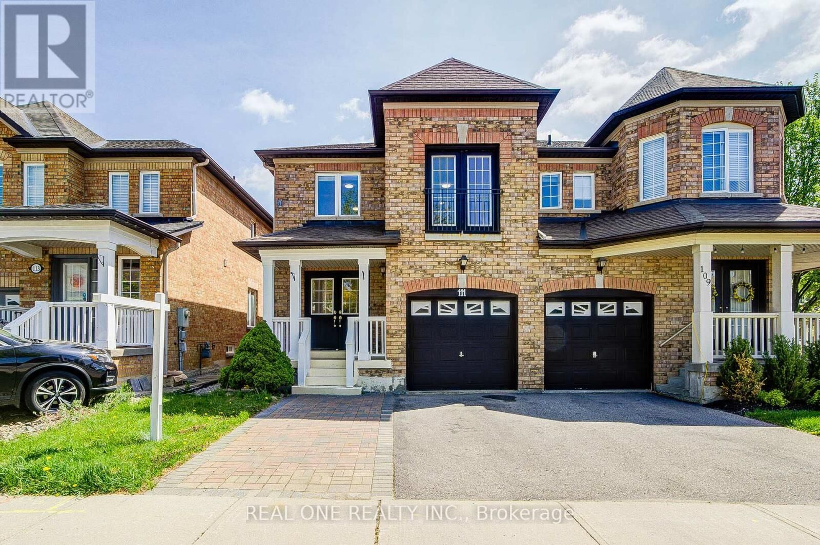 Property Photo:  111 Viscount Drive  ON L6C 2P3 