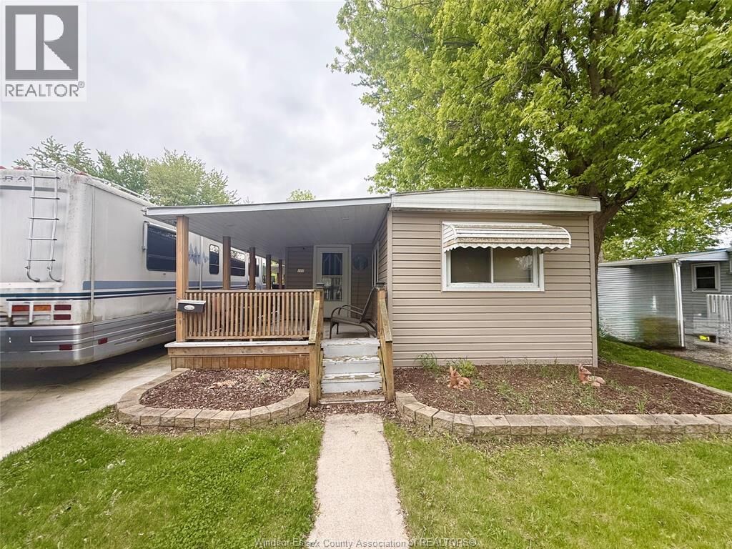 Property Photo:  117 Steven Court  ON N8M 2A2 