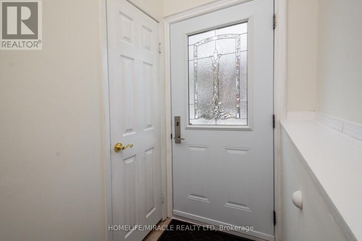 Property Photo:  70 Moregate Crescent 51  ON L6S 3K9 
