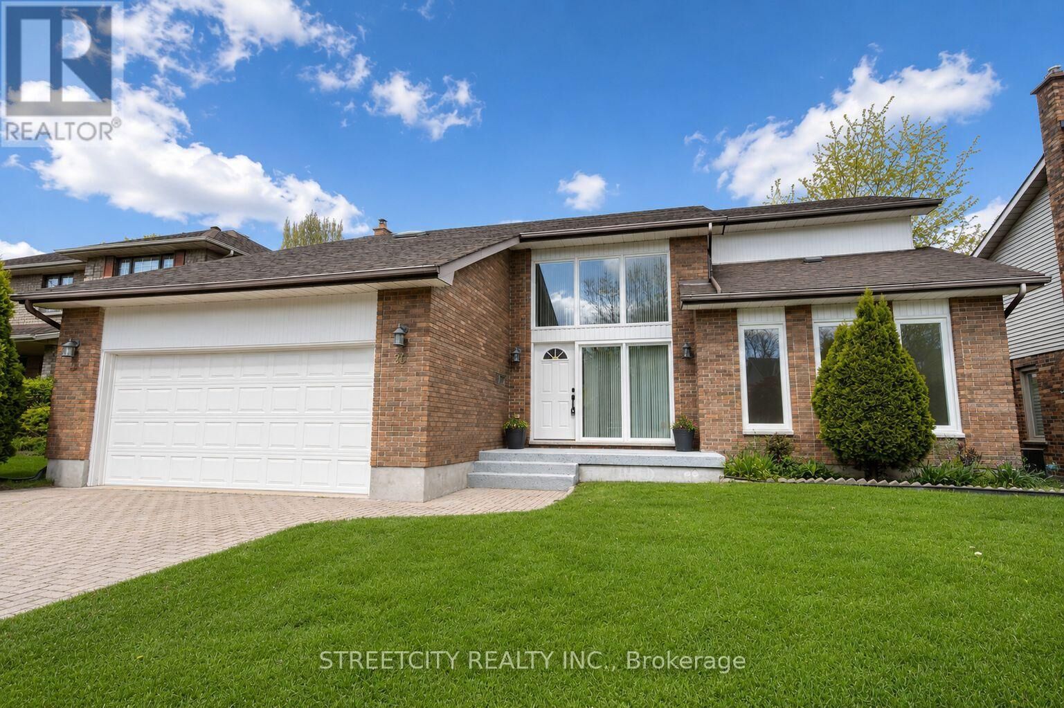 Property Photo: 26 Grasmere Crescent ON N6G 4P2