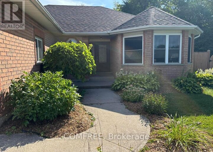 Property Photo:  25 McGregor Court  ON N0C 1B0 