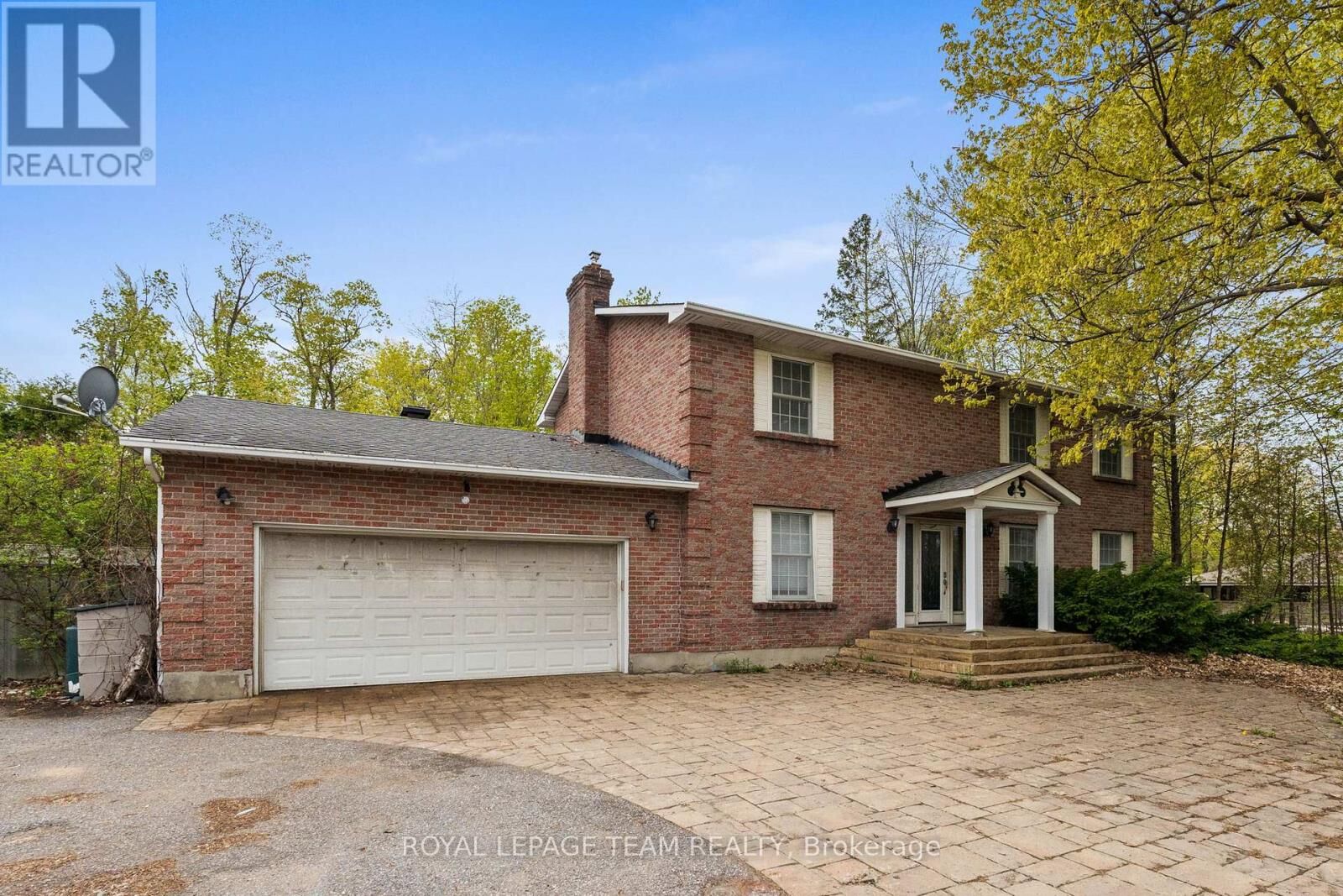 Property Photo:  3162 Woodroffe Avenue  ON K2J 4G4 