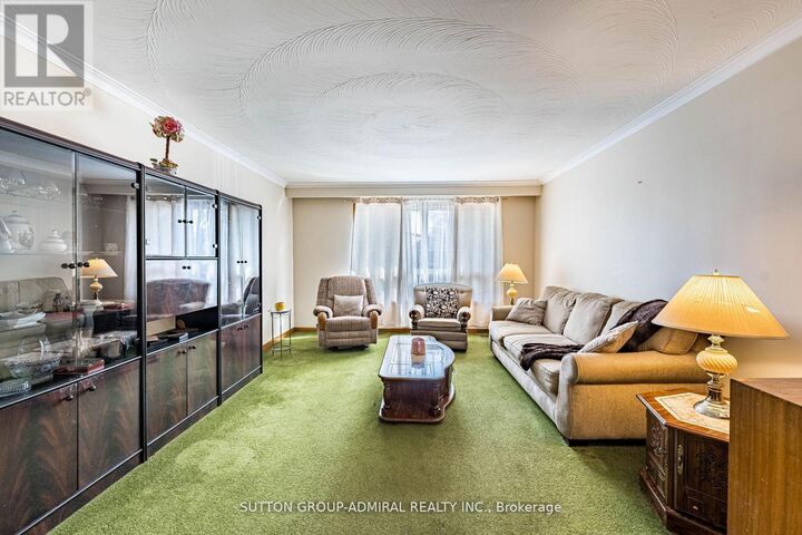 Property Photo:  92 Redgrave Drive  ON M9R 3V3 