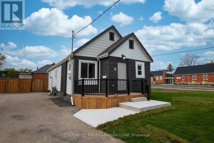 Property Photo:  5 Briscoe Street West  ON N6J 1L7 