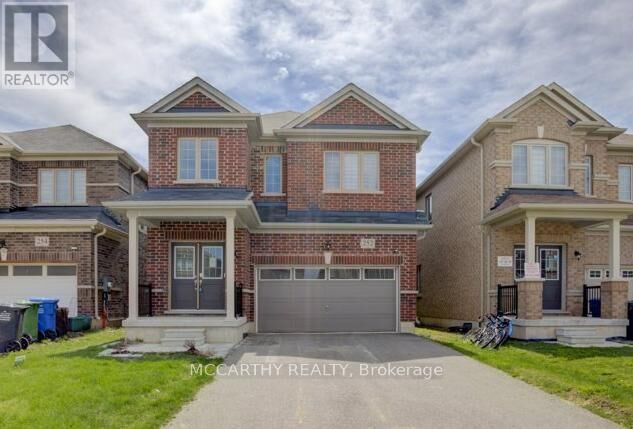 Property Photo: 252 Ridley Crescent ON N0C 1B0