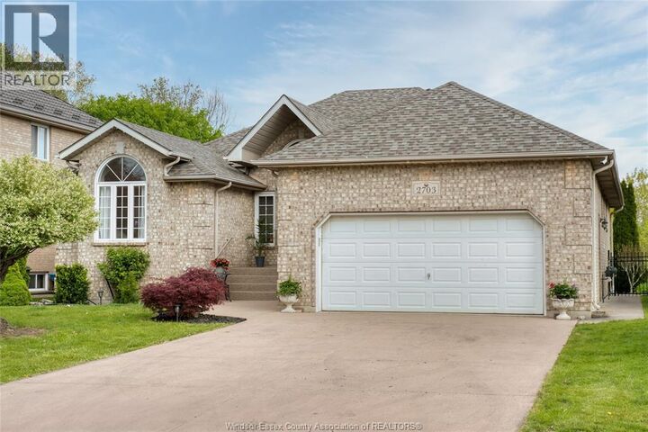 Property Photo: 2703 Lombardy Crescent ON N9H 2Z1