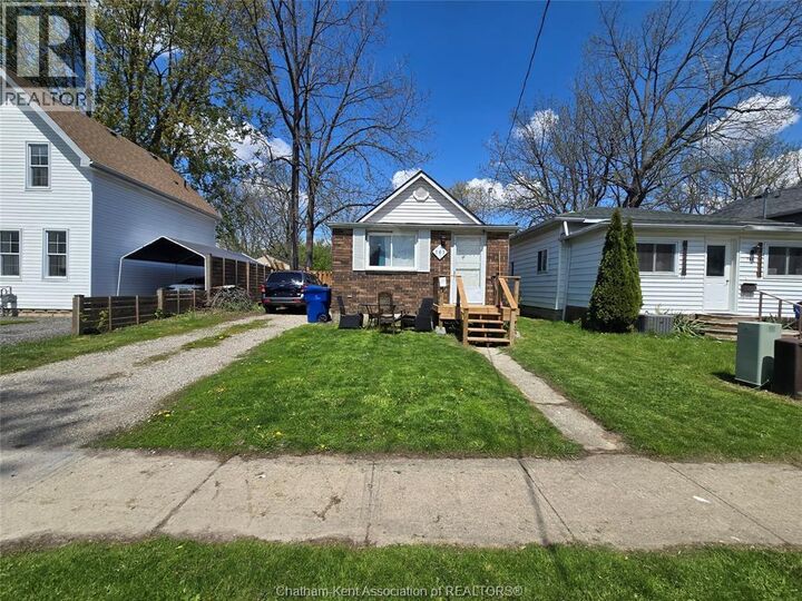 Property Photo:  161 Wellington East Street  ON N7M 3P2 